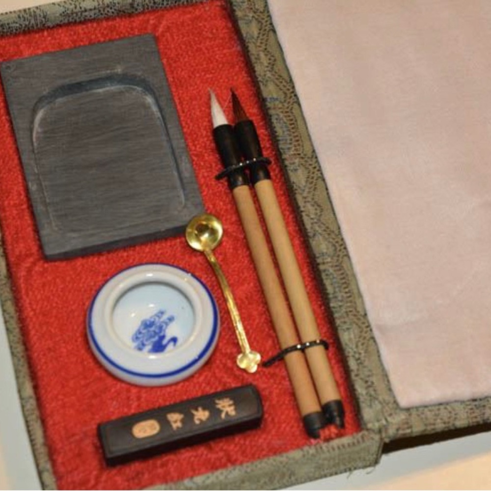 Chinese Fitted Calligraphy Box Set - Picture 4 of 7